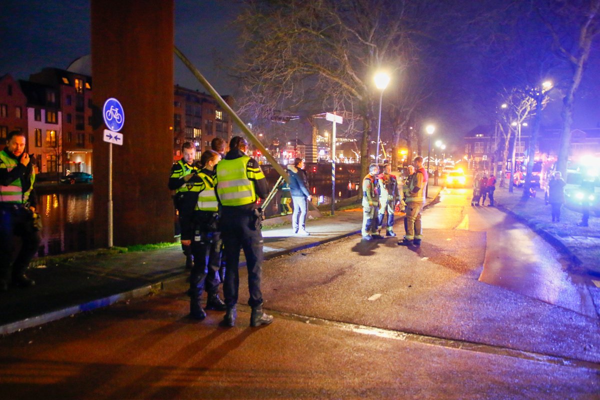 Bestuurder onder invloed van alcohol rijdt Spaarne in