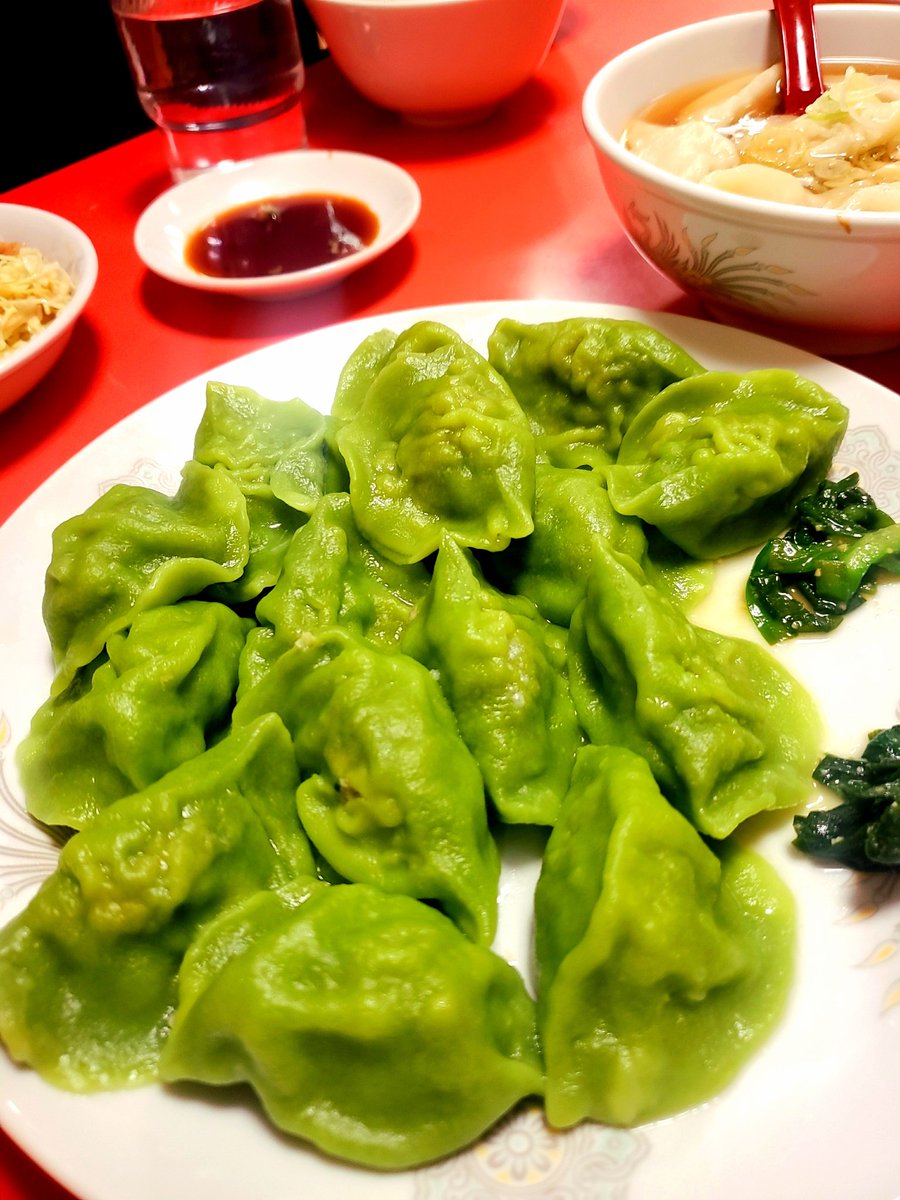 kohamarisa's tweet photo. ギョウザの萬金
念願の餃子全メニュー食べれて
感動です🥟🎊 https://t.co/bh9LSkfKRP