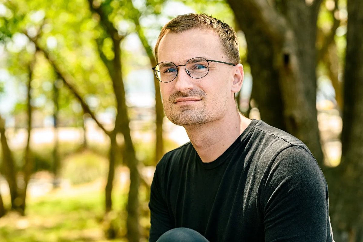 🚨 Base Co-founder:

"The purpose of tokenization is to provide exposure for early builders without creating negative market incentives."

RWAs will dominate in 2026.