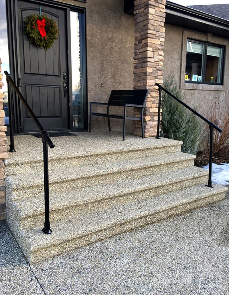 simplifiedbldg's tweet photo. Is it a porch or a deck?

I grew up thinking porches were in the front of your house and decks were in the back of the house.

Is that what everyone else thinks?

Or is my whole life a lie? https://t.co/TXSzPCraFC
