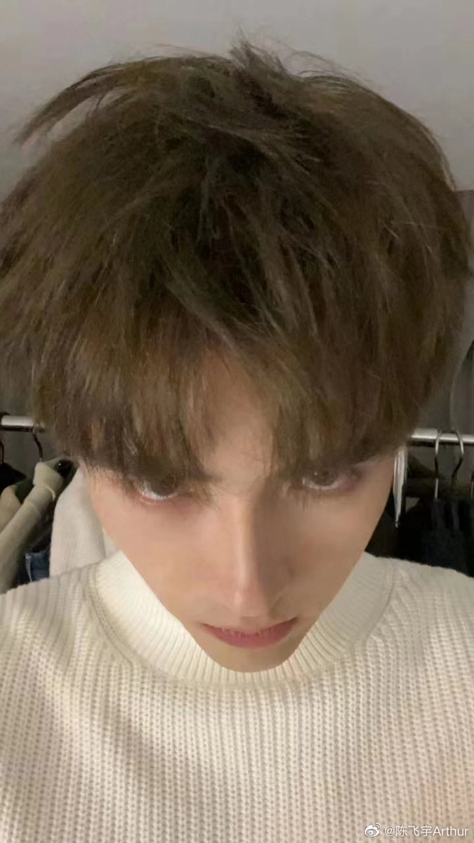 pyeonaee's tweet photo. 진비우님 남친미 꽉 끼신다….. https://t.co/5ozIOBePzM
