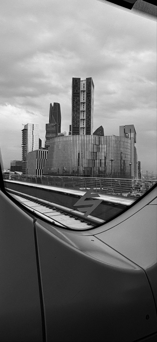 تدرون انا صورتها؟ 
والله العظيم
فخوره بنفسي
<a href="/RiyadhTransport/">النقل العام لمدينة الرياض</a> 
اذا ودكم تستقطبوني مصور في اوقات الفراغ❤️