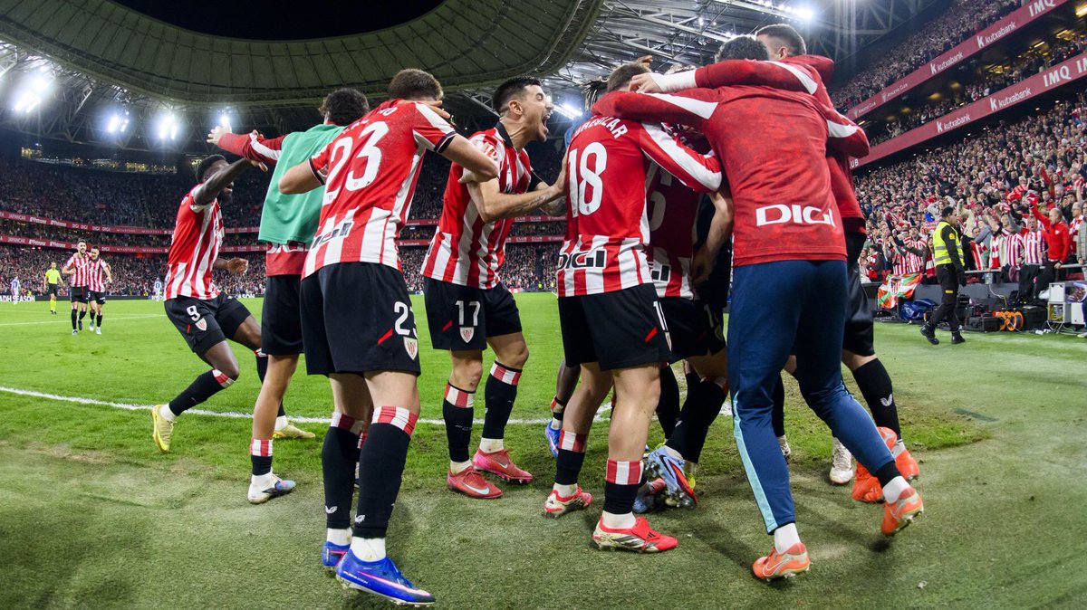 yuriberchiche's tweet photo. ➕1️⃣ en el derbi
 
Trabajo, trabajo y más trabajo para recuperar la senda de la victoria. El miércoles con todo, @AthleticClub! 🔴⚪
 
🔜🏆 #ValenciaAthletic https://t.co/WnIHCqdGOU
