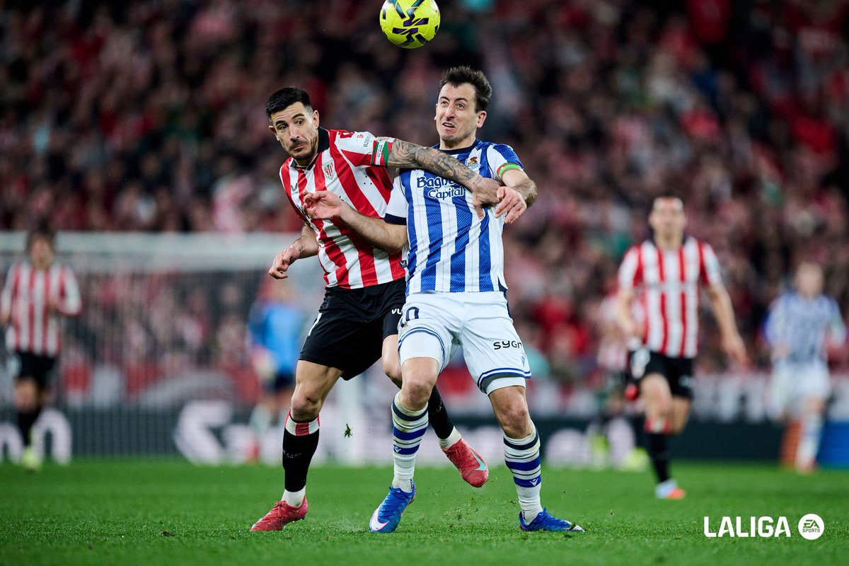 yuriberchiche's tweet photo. ➕1️⃣ en el derbi
 
Trabajo, trabajo y más trabajo para recuperar la senda de la victoria. El miércoles con todo, @AthleticClub! 🔴⚪
 
🔜🏆 #ValenciaAthletic https://t.co/WnIHCqdGOU