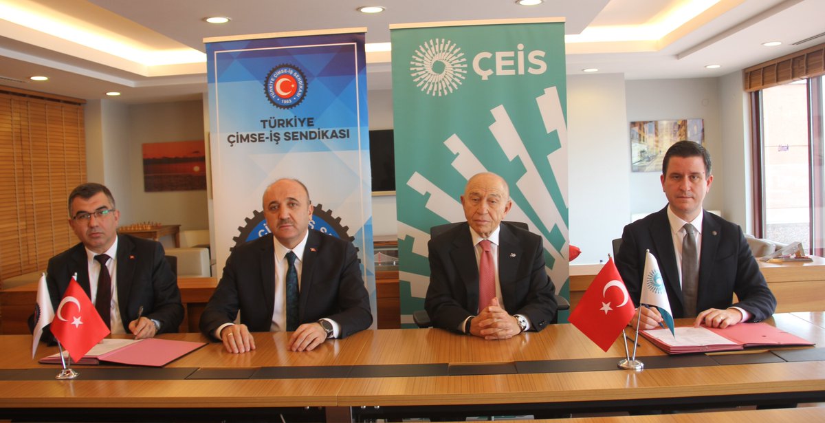 Cimseis's tweet photo. ÇİMENTO SEKTÖRÜNDE ANLAŞMA SAĞLANDI

Genel Başkanımız Zekeriye Nazlım Çimento Endüstrisi İşverenleri Sendikası Başkanı Nihat Özdemir ile bir araya gelerek bir süredir yürütülmekte olan Çimento Grup Toplu İş Sözleşmesi Anlaşma ile Sonuçlandı. https://t.co/wpjPY93Mxs
