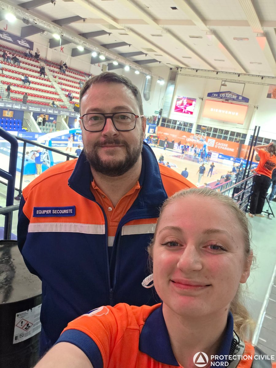 🟠🟣 Le 24 janvier à Dunkerque, nos bénévoles étaient mobilisés sur le match BCM Gravelines-Dunkerque / Dijon 🏀

Pendant ce temps, les Centres de Mise à l’Abri poursuivent leur action auprès des plus vulnérables.

Une mobilisation constante, sur tous les fronts. 💙🧡