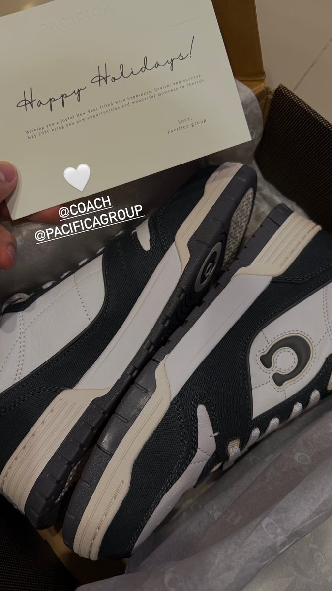 forceofficial02's tweet image. 𓈃 02.02.69 
IGS: fforce_

รองเท้าเท่สุดๆ เลย 🤍👟✨

#COACH 
#fforce_ @fforcejs
#FOLARIS #เจ้าพวกจองหองพองขน