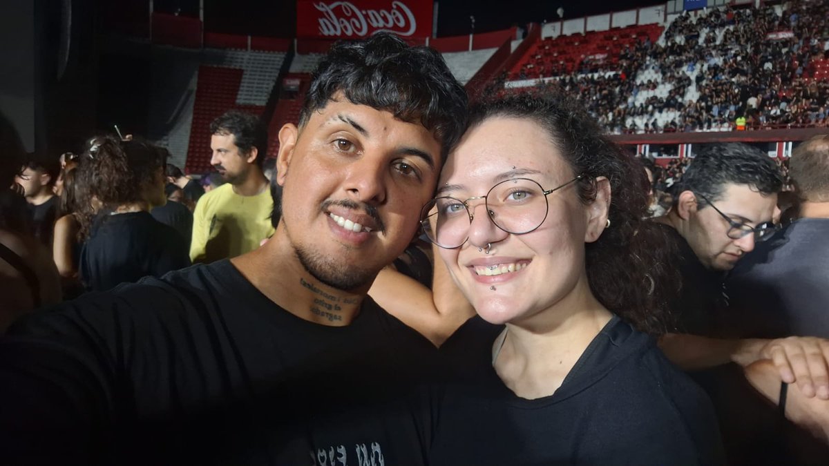 W3st_H's tweet photo. Primero de muchos juntos, te amoooo 🖤🖤 @Maga_Flores_ #mcrargentina https://t.co/7G9tZcHn7k