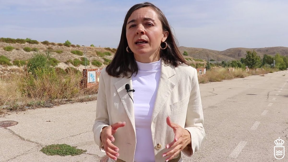 ParaMicroBio's tweet photo. Es mentira que los concejales no puedan emitir una nueva norma que rehaga la tasa de basuras, eso sí, deben contar con nuevos presupuestos.

Las calles de Ciempozuelos están todas ROTAS @Raquel_Jimeno @PSOECiempo Espero que destine bien los impuestos. https://t.co/XYf25ZgEWG