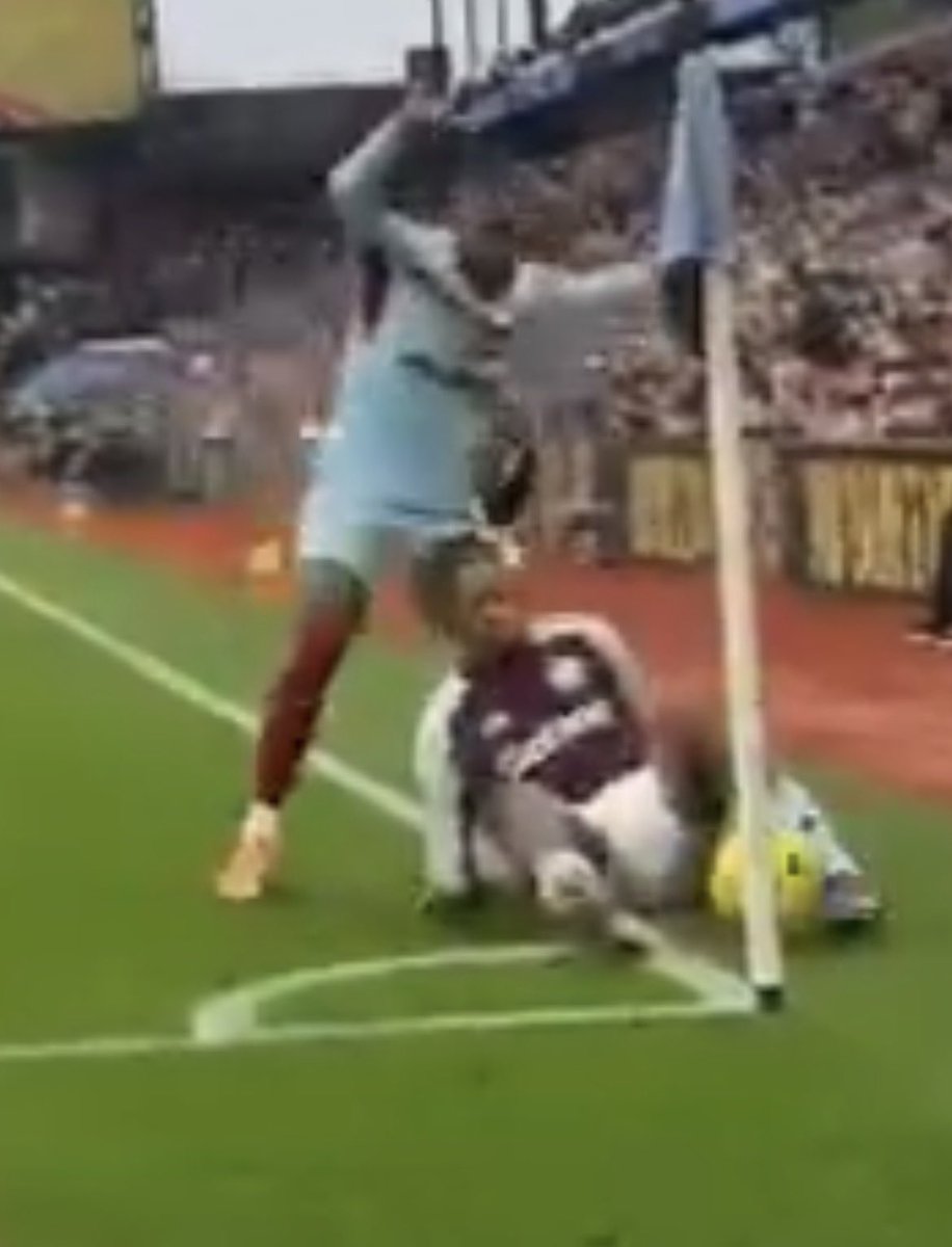 Griffin Park Grapevine (Brentford FC) tweet media