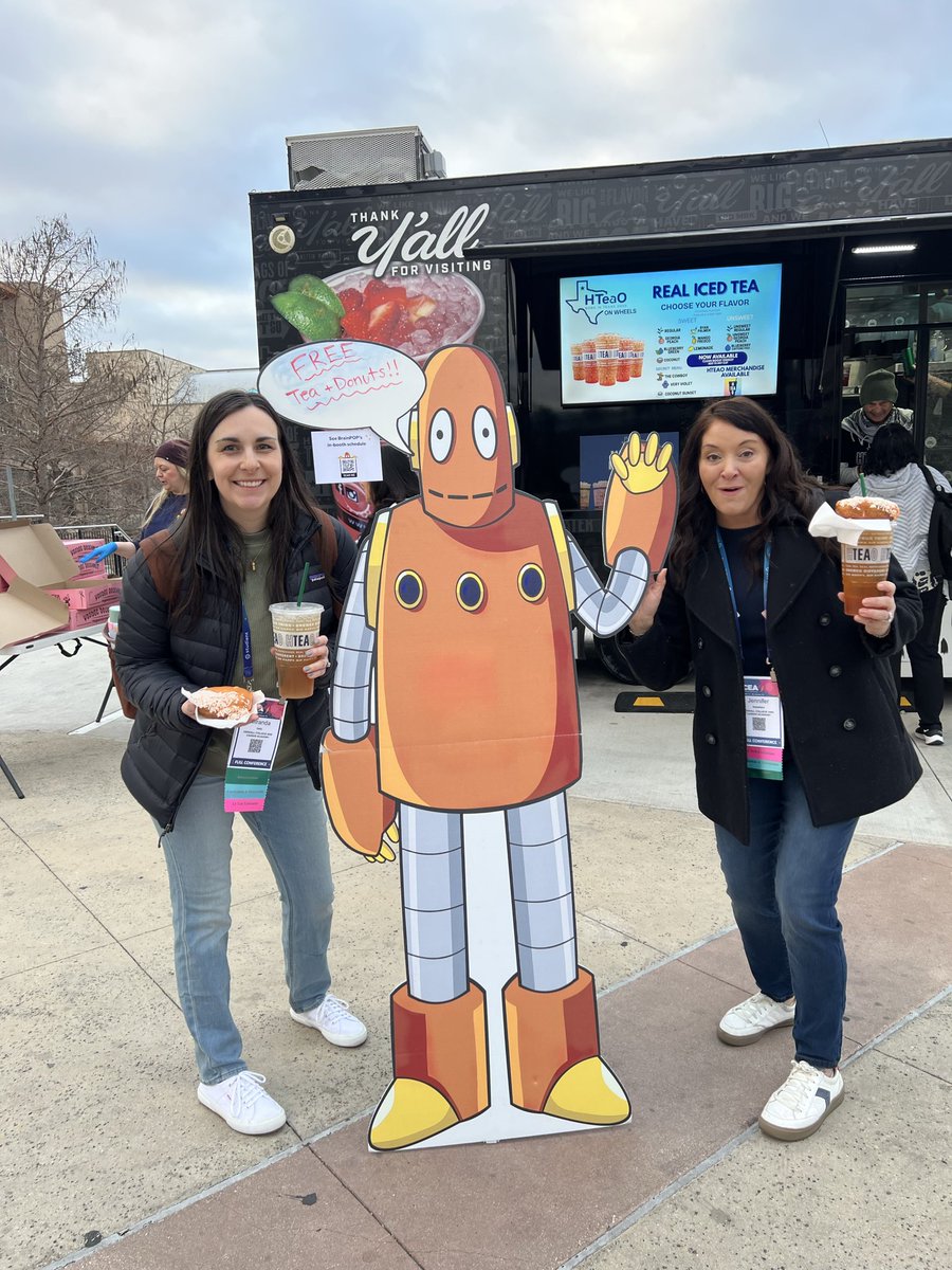 brainpop's tweet image. What’s the best way to start your day?! Free donuts &amp;amp; tea with BrainPOP and Class Dojo ☕️🍩

Come stop by right outside the Convention Center @ #TCEA