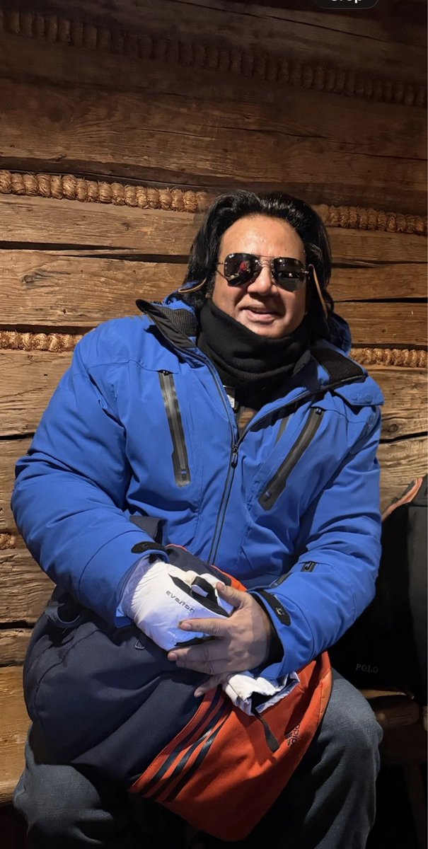 Szczyrk, Poland 🇵🇱 where most of the world class ski ⛷️ championships are held and  my film shooting location . Skiing has always been one of my favorite sports.