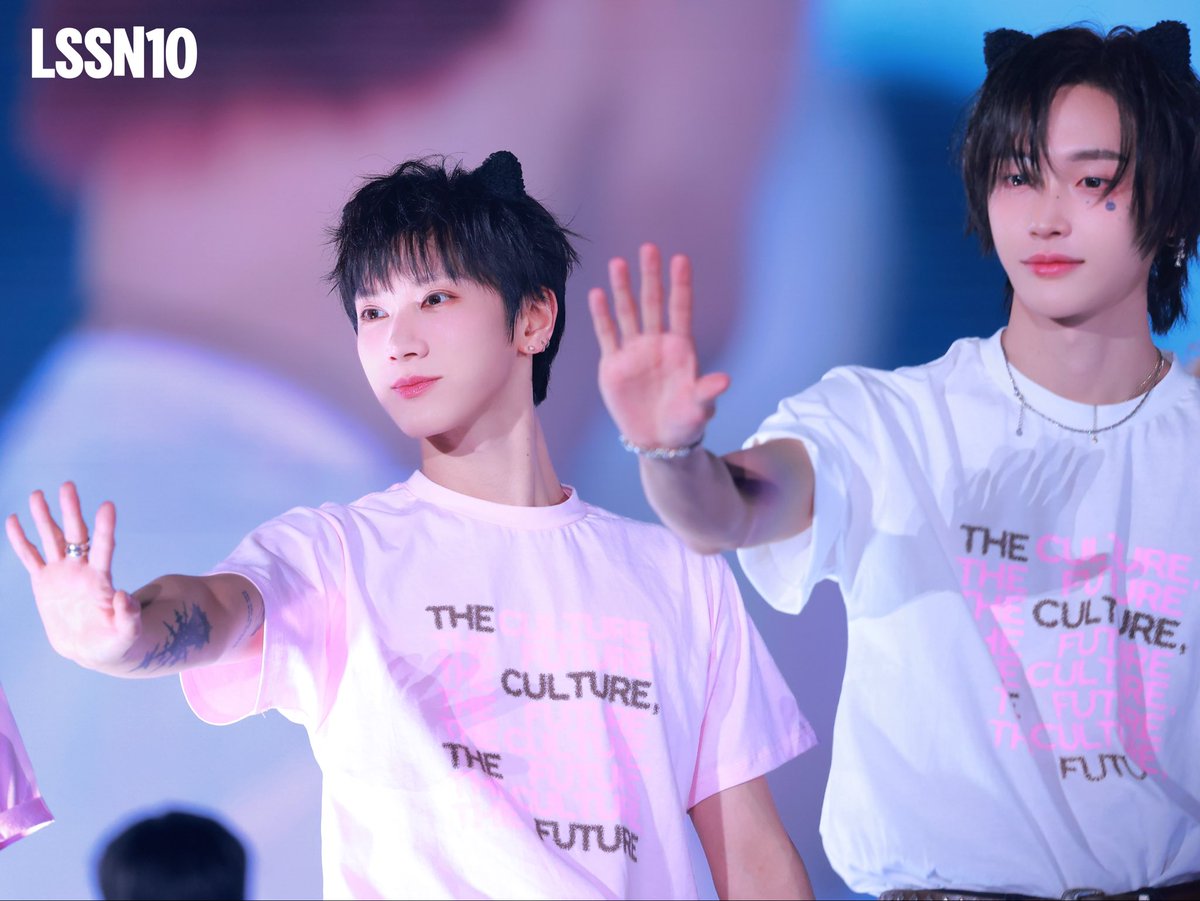 260201 SMTOWN FUKUOKA

👋🏻🐱👋🏻🐱
w/ wonbin

#TENLEE #tenlee_1001 
#TEN #텐 #เตนล์ #李永钦