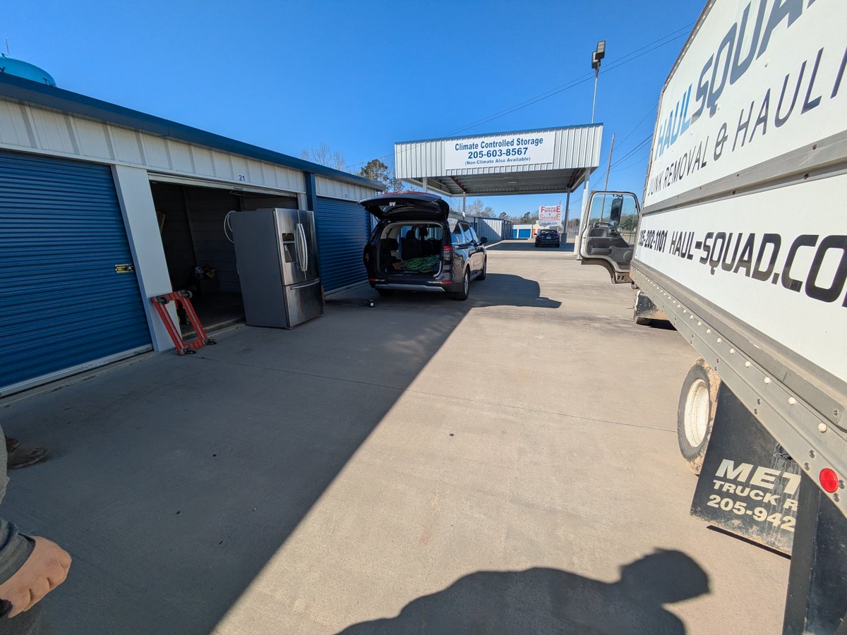HaulSquad's tweet image. Still paying $120/month to store a busted fridge and 6 boxes of regret?

We fixed that. 💪
✅ Storage unit = cleared
✅ Fridge = recycled
✅ Junk = hauled
Serving Alabaster &amp;amp; beyond.
📞 205-828-JUNK
🌐 haulsquad.com
#StorageUnitCleanout #JunkRemoval #AlabasterAL