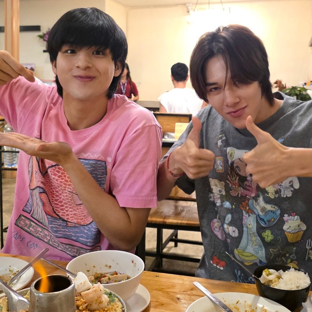 seakachu's tweet image. skynani as reversed kuromelo :3 🍽️🎀