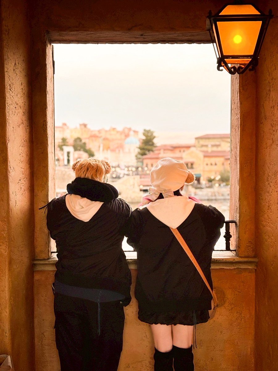 kei37803804's tweet photo. 記念日ディズニー
行ってきた♡♡

たくさん歩いたね☺️

カメラマンしてくれた
佐藤さんにも大感謝🙏✨
ありがとう！

楽しかったし
幸せな一日になりました💞 https://t.co/5Dlb1JjzA2
