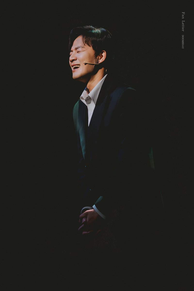 dooomsday_'s tweet photo. 260129 뮤지컬 <팬레터> 
김해진 役 김종구

스페셜 커튼콜 "섬세한 팬레터" 中 https://t.co/3IzZ70v1rI