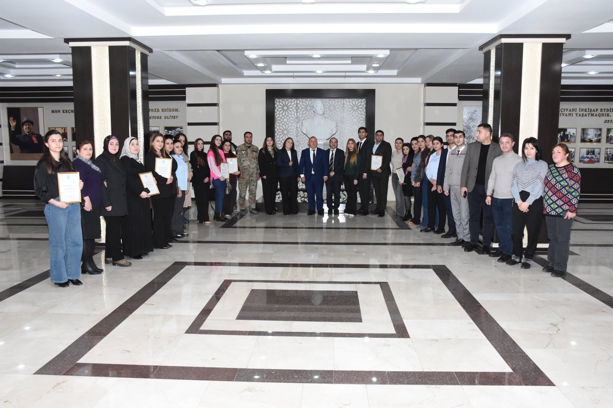 QARADAĞDA 2 FEVRAL – GƏNCLƏR GÜNÜ QEYD EDİLİB
02.02.2026-cı ildə Qaradağ r. Lökbatan q.-də yerləşən Heydər Əliyev Mərkəzində YAP Qaradağ rayon təşkilatının, Gənclər və İdman Nazirliyi Qaradağ rayon sektorunun və Mərkəzin birgə təşkilatçılığı ilə Gənclər Günü qeyd edilib.