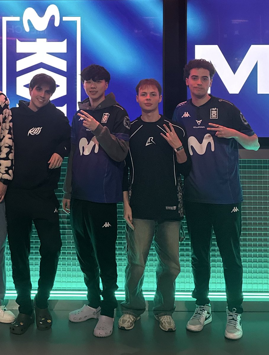 m4lore tweet media