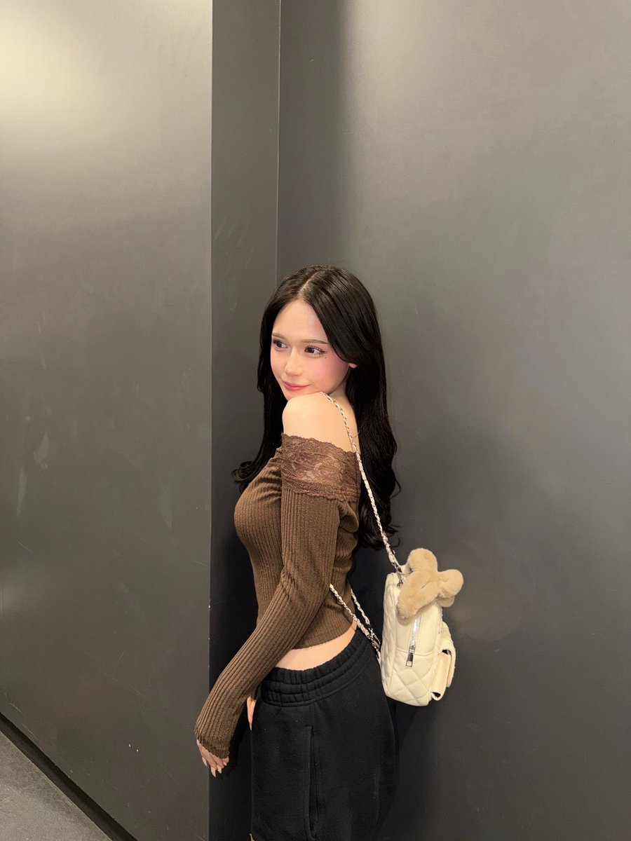 るさん tweet media