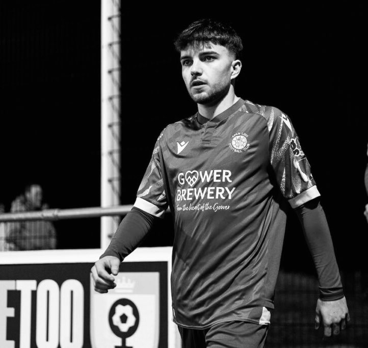 TreBluebirdsFC's tweet photo. We are deeply saddened to hear of the passing of Ioan Evans.
A talented young player and a valued member of the Afan Lido family, Ioan’s loss will be felt across our football community.

Our thoughts are with his loved ones, his teammates, and everyone at @CPDLidoAfan during this incredibly difficult time.

Cwsg mewn hedd, Ioan