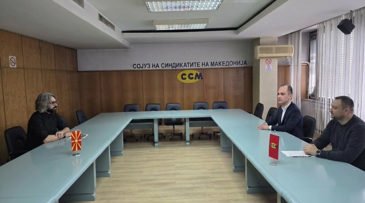 Д-р Таќи tweet media