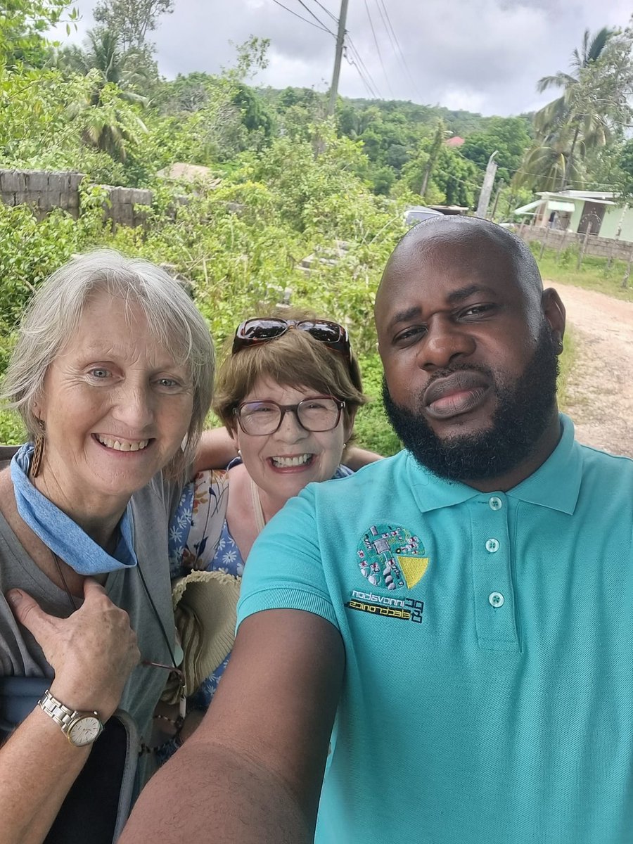 RTÉ Documentary On One tweet media