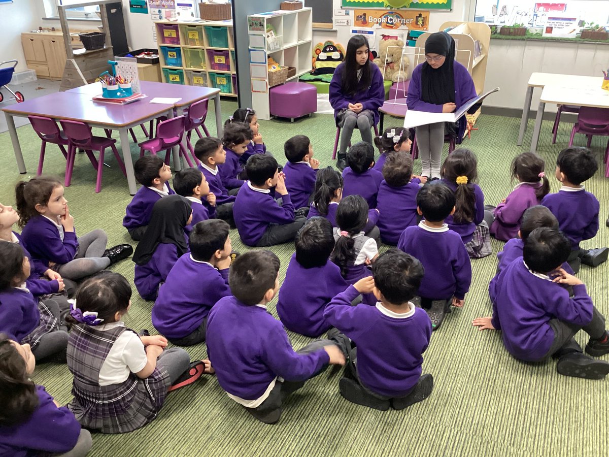 olive__preston's tweet photo. Year 6 pupils reading to our Reception children. #WorldClassBookCulture #Storytelling #LoveReading #FiveADay #Leadership #PersonalDevelopment #Teamwork #Ambition #WeAreSTAR https://t.co/xNiz1KE9LI