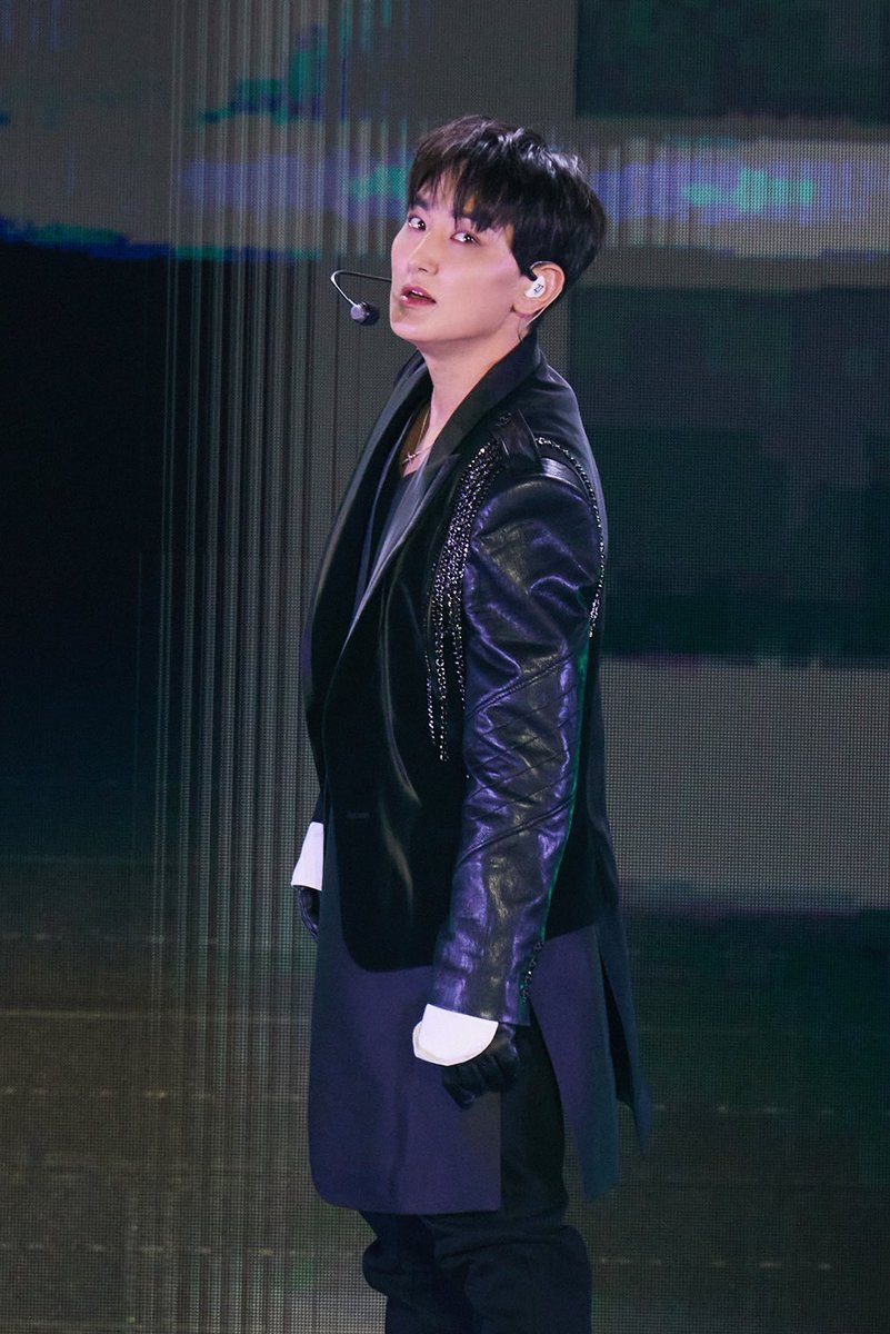 풀잎타야 tweet media