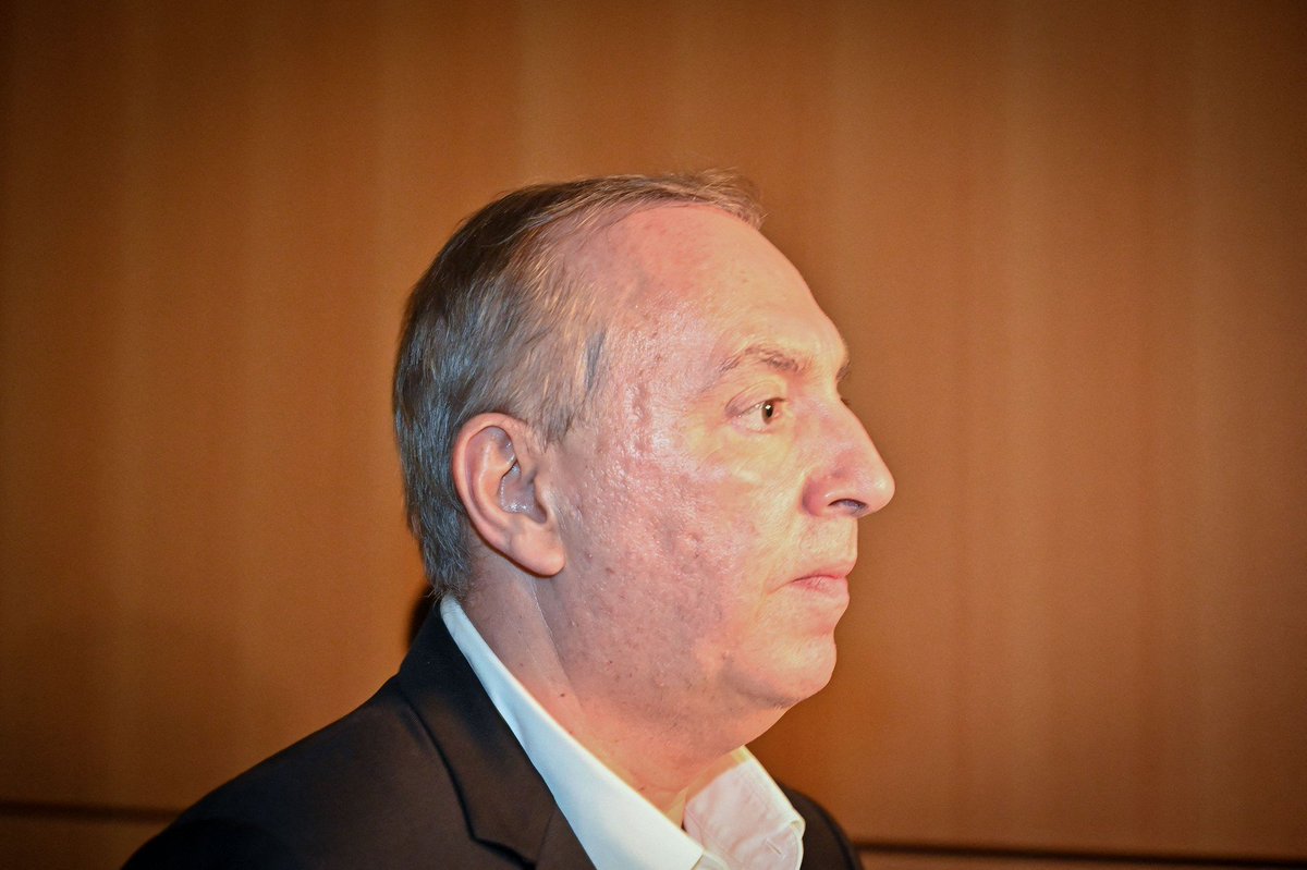 Le nom de Jean-Marc Morandini n'apparaît pas dans les Epstein files. À mon avis, Jeffrey Epstein devait le trouver trop dégueulasse. #CNews