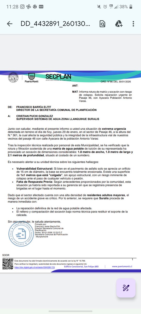 ChrisRock1968's tweet photo. @SISS_CHILE @SuralisTeAyuda Puerto Montt, sin respuesta a correo 23/01/26  socavón y posible rotura d matriz no visible, consulto fuga d agua potable parque Egaña, reclamo Aprox. 1 mes pero no ha existido rspuesta. No se entiende dmora slucion a estas situaciones informadas https://t.co/YUsdWX5kAO
