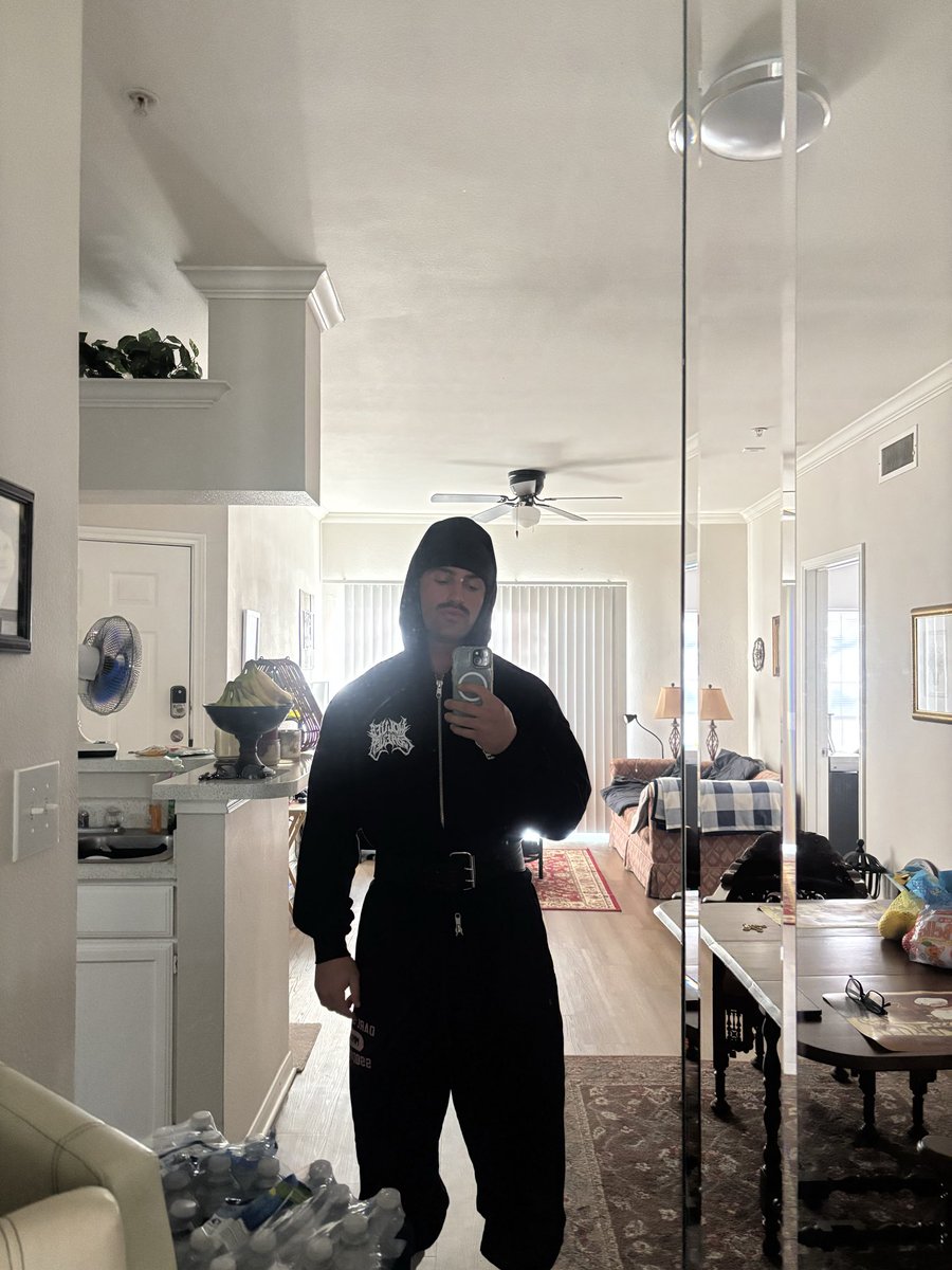 music.apple.com/us/album/beaut…