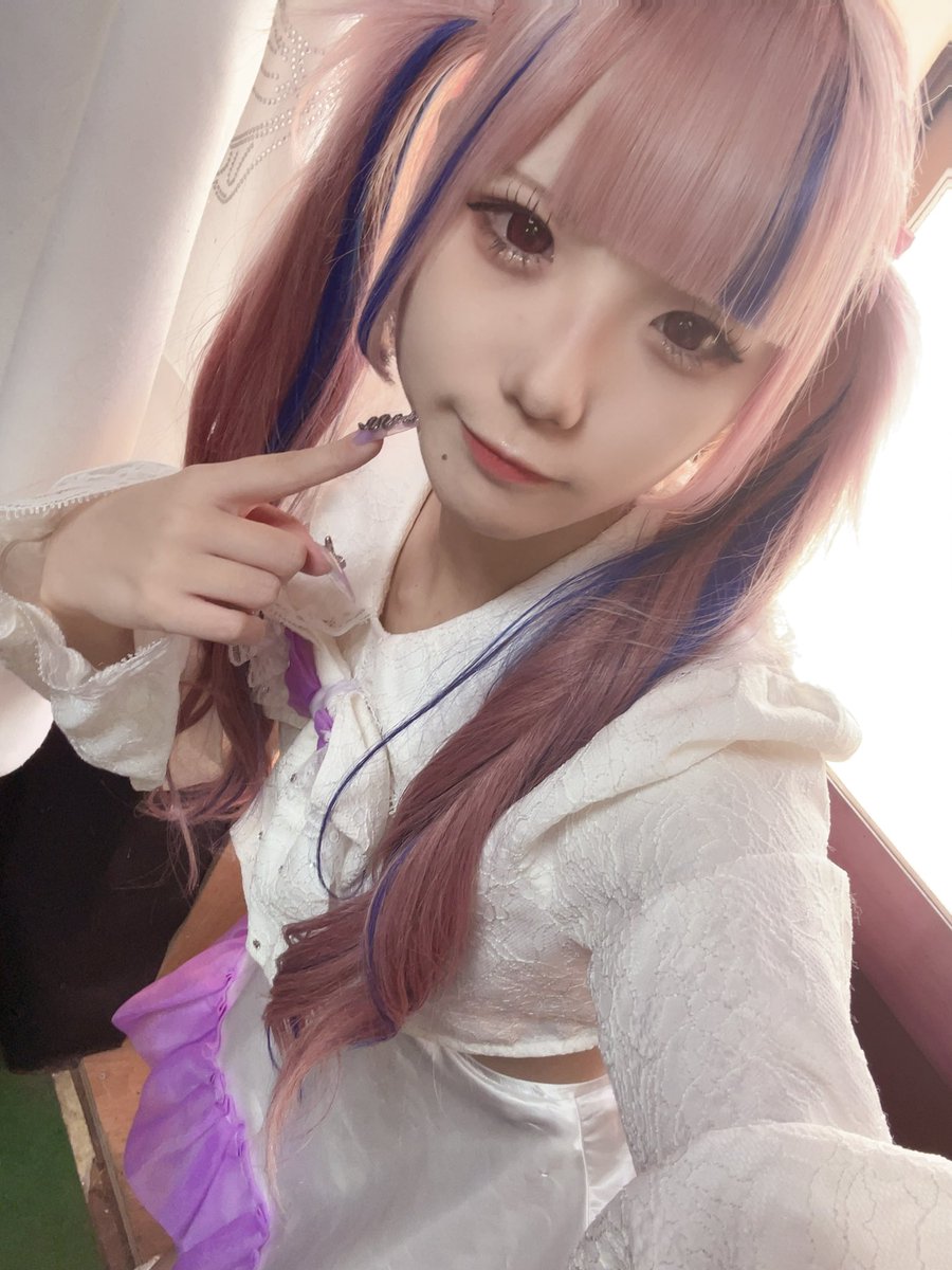 滑り込みツインテールの日‼️‼️
ここ最近ぼぶだから直近のツインテールこれしかなかった🙂‍↕️
ちなみにイメチェンしました！ どんな髪の毛になったか予想して2/7アイスキャンドルお待ちしてます😽