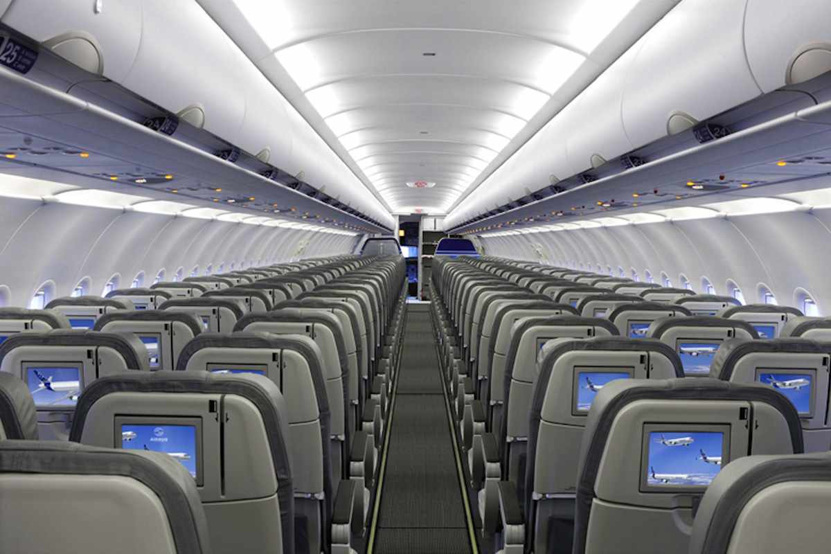 SafranAerosys's tweet photo. #ThrowbackAviation in 2016 ✈️
The @Airbus A320neo entered service, raising the bar for single-aisle aircraft.
Quieter, more efficient, designed to reduce fuel consumption and emissions.
The neo quickly became the new benchmark for airlines. https://t.co/Y62zwteFlD