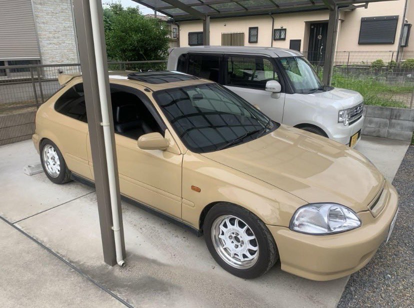 moomoozoomer's tweet image. シビック売ります
純正部品あります
￥2000000