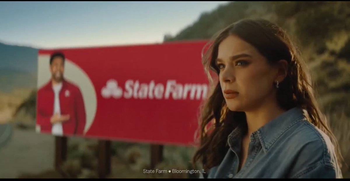 archiveshailees's tweet image. hailee steinfeld for state farm’s super bowl commercial