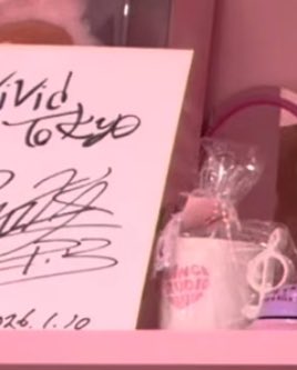 싸인도 해주고 갔네…🫰🏻