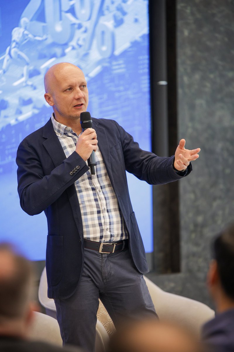 Empeiria tweet media