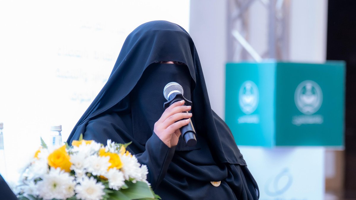 #الجلسة_الثانية – ريادة المرأة:
ضمن فعاليات ملتقى القريات الثاني لريادة الأعمال، انطلقت الجلسة الحواريّة بعنوان: “ريادة المرأة: تمكين ونمو مستدام”، واستعرضت دور المرأة في دعم المشاريع الصغيرة والمتوسطة وتحقيق التنمية المستدامة.
#ريادة_الأعمال #تمكين_المرأة #نمو_واستدامة #القريات