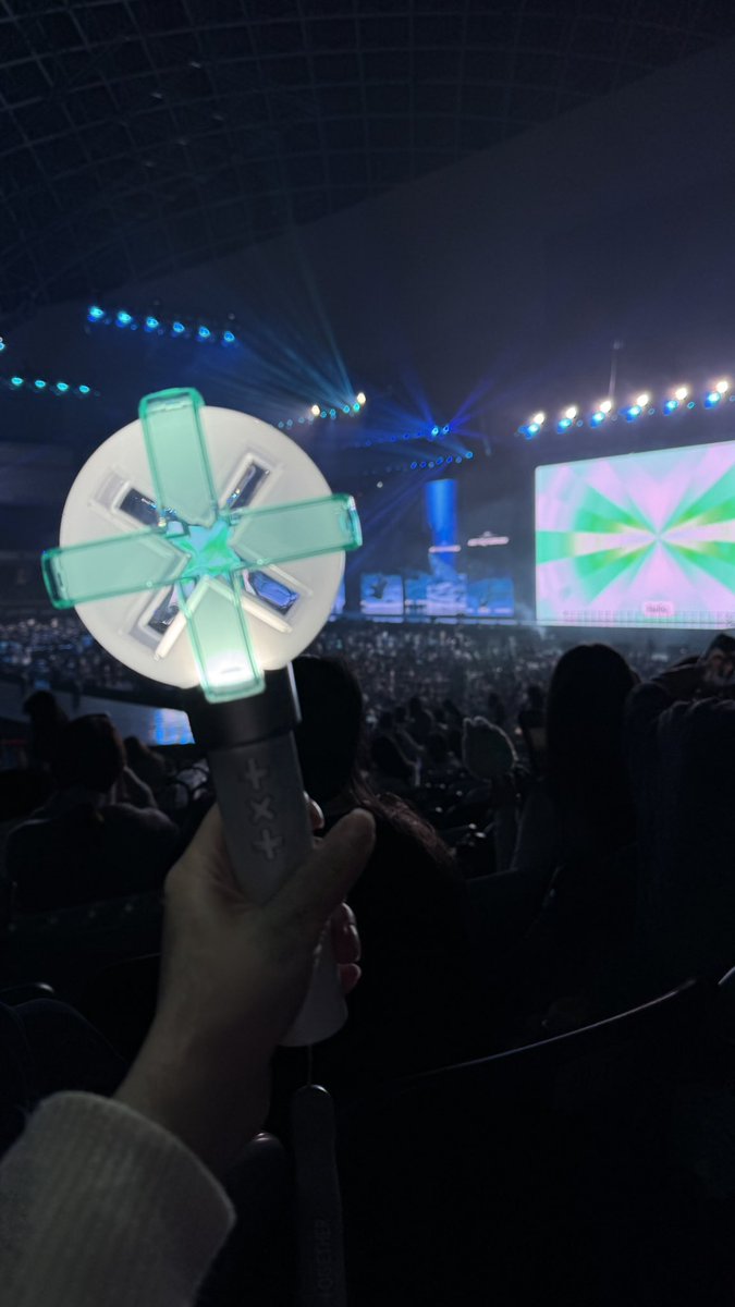 看兩天TXT 很滿足
崔然竣啾咪 你好帥😍