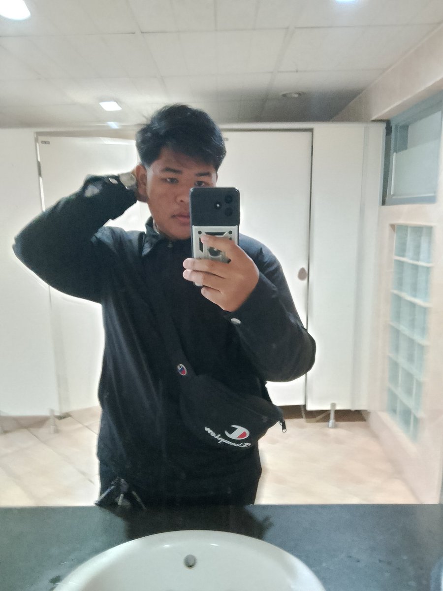 Pathompron tweet media