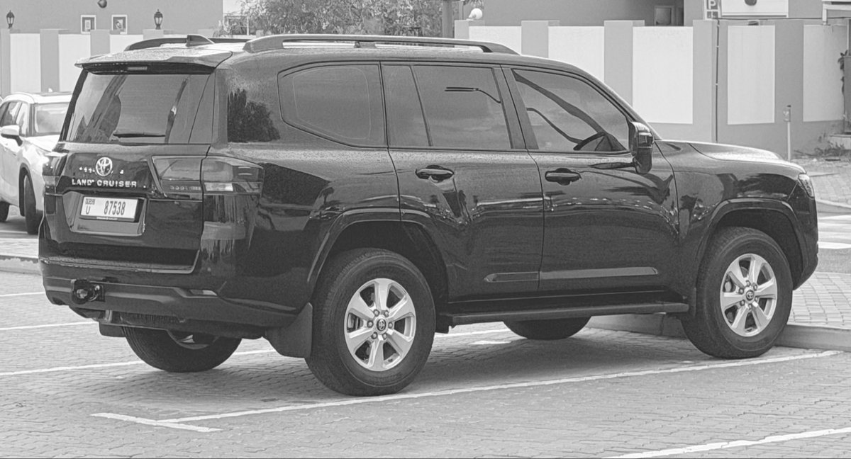 Chaufflor - Chauffeur Service Dubai tweet media