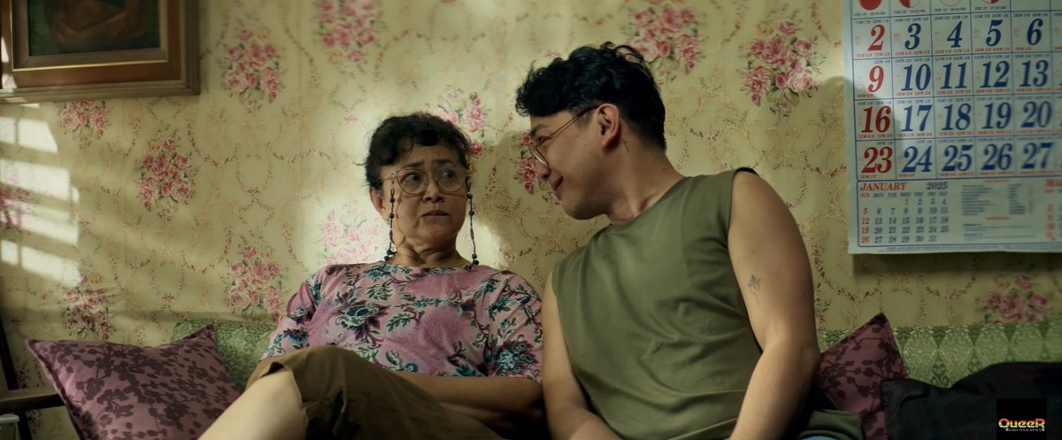 sapphilms's tweet image. sisenta! (short, 2025) dir. mae malaya 🇵🇭

a newly-turned sixty-year-old woman who just obtained her senior citizen card reunites with a long-lost high school friend, sparking a journey of nostalgia, self-discovery, and rekindling romance.

🔗 youtu.be/bygv42G36Ng?si…