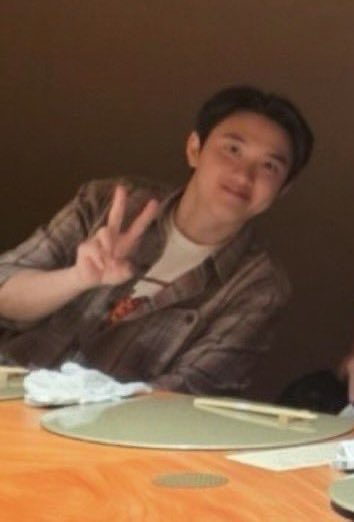 DOH KYUNGSOO looks so fluffy in new photos via Suho’s instagram post.

<a href="/DOHKYUNGSOO_X/">도경수(DOH KYUNG SOO) OFFICIAL</a>
#도경수 #DOHKYUNGSOO
