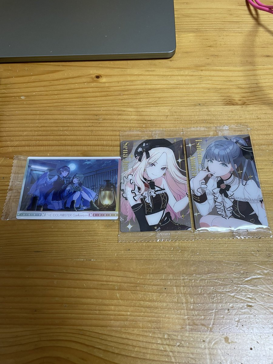 kae_de035's tweet photo. 学マスウエハース3
3個買って2枚SR出た！
けどことねが欲しかった😭 https://t.co/ki2ePoBg1G