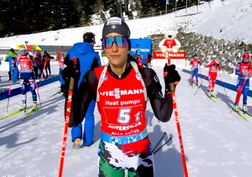 momentosera's tweet photo. #Doping, positiva l'azzurra Rebecca #Passler. Primo caso di #MilanoCortina2026: la biathleta avrebbe assunto letrozolo, un inibitore dell'aromatasi, ovvero un enzima fondamentale per la sintesi ormonale. L'atleta sarà sospesa https://t.co/VEK0SGPL3L https://t.co/TkHZpfvcOM