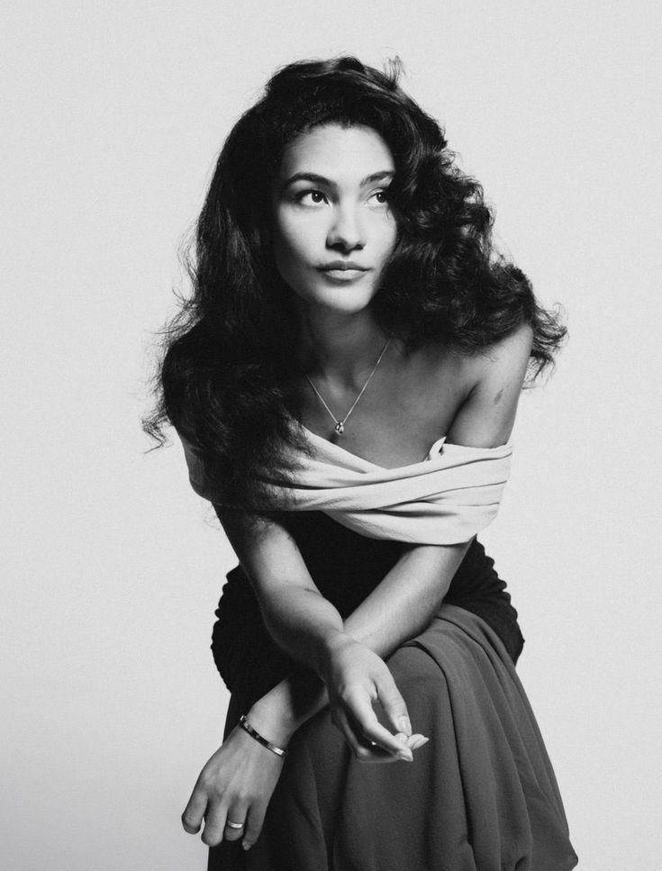 Olivia Dean es una cantante y compositora británica que fusiona soul, R&amp;B y pop con una voz cálida y letras profundas.
Anoche se coronó Ganadora del Grammy a Mejor Artista Nuevo 2026, marcando un hito en su trayectoria y reafirmando su impacto global en la música contemporánea.🎶