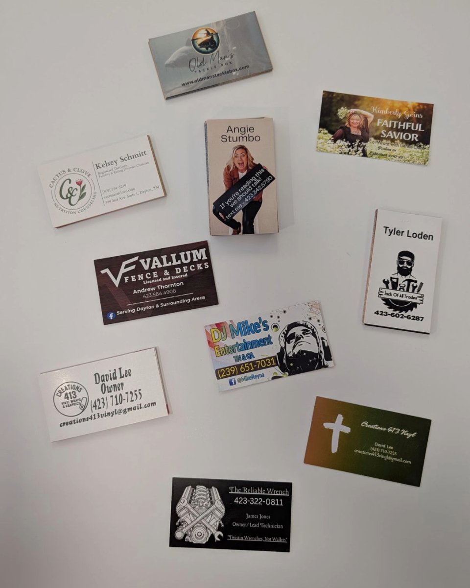 PostNetTN116's tweet image. Does your business card still represent the 2026 version of you? ⚡ Don't settle for thin, flimsy cards. We’re printing premium 16pt double-sided cards right here in Dayton. Let’s get you ready for your next big meeting.