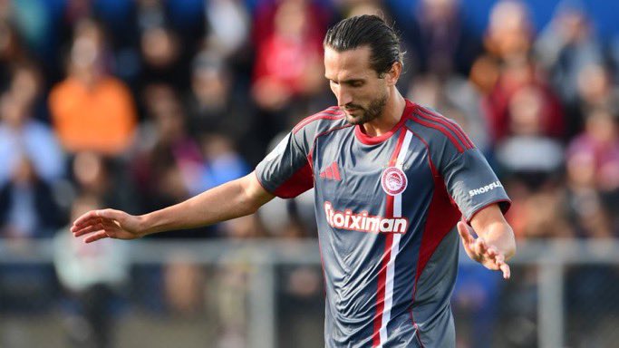 geo_tsar's tweet photo. 🚨Yusuf Yazici is now close to exit from #OlympiacosFC ❗️

🇫🇷Final hours for transfers in France and #LOSC Lille has made an offer to him for a possible comeback 🔙

ℹ️Also there is strong interest from another #Ligue1 team, just 5 hours before the deadline. https://t.co/NpWlN23zGv