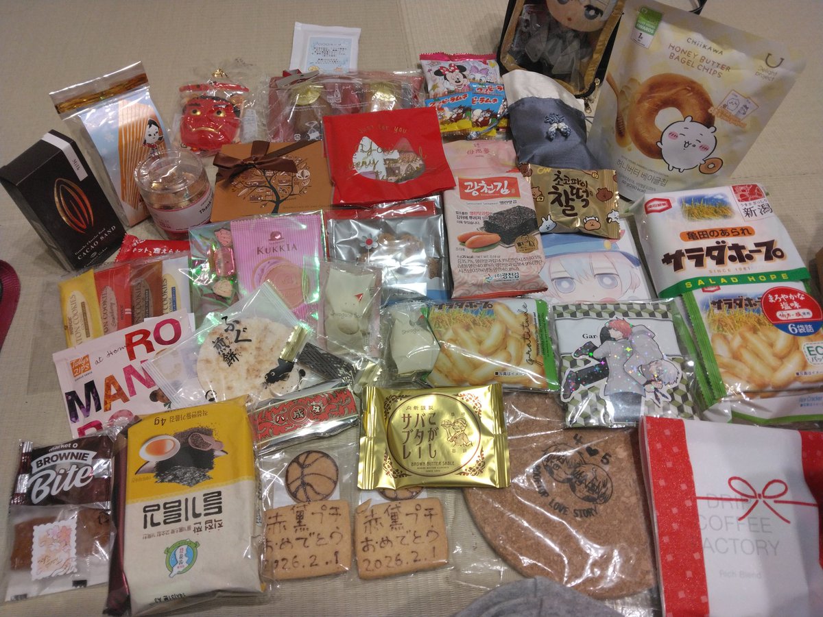 改めて、イベントお疲れ様でした！
差し入れも沢山ありがとうございます！(抜けてたり隠れて写ってないのがあったらすみません🥺)

10月大阪での屋ストもぜひよろしくお願いします！